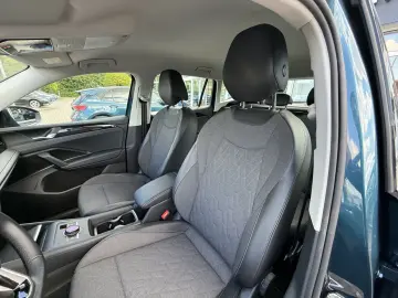 VW Tiguan 2.0TDI DSG Life R-Kamera Side Lane ACC