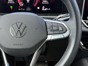 VW Tiguan 2.0TDI DSG Life R-Kamera Side Lane ACC
