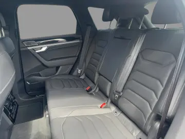 VW Touareg 3.0 V6 TSI eHybrid R AG8 4M Leder R-Kam