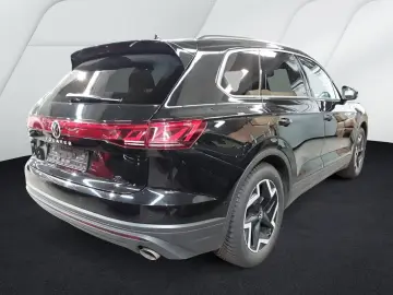 VW Touareg 3 0 l V6 TDI SCR 4MOTION 170 kW (231 PS)
