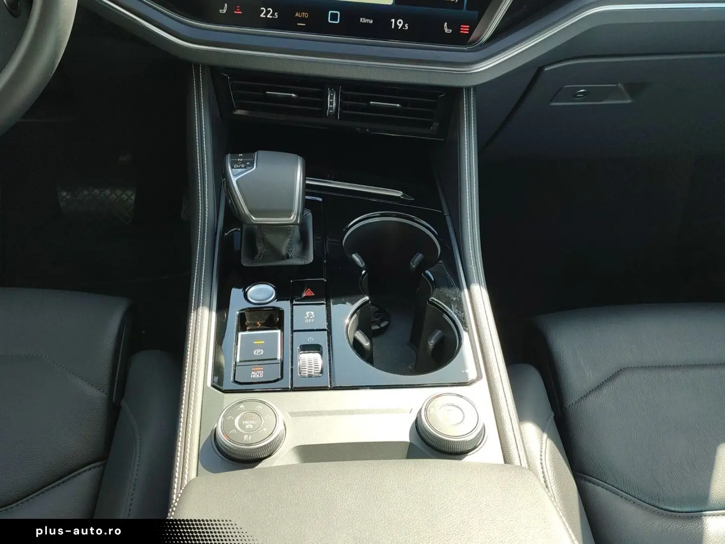 VW Touareg 3.0 V6 TDI Tiptr. 4M  Navi AHK Luftf. LE