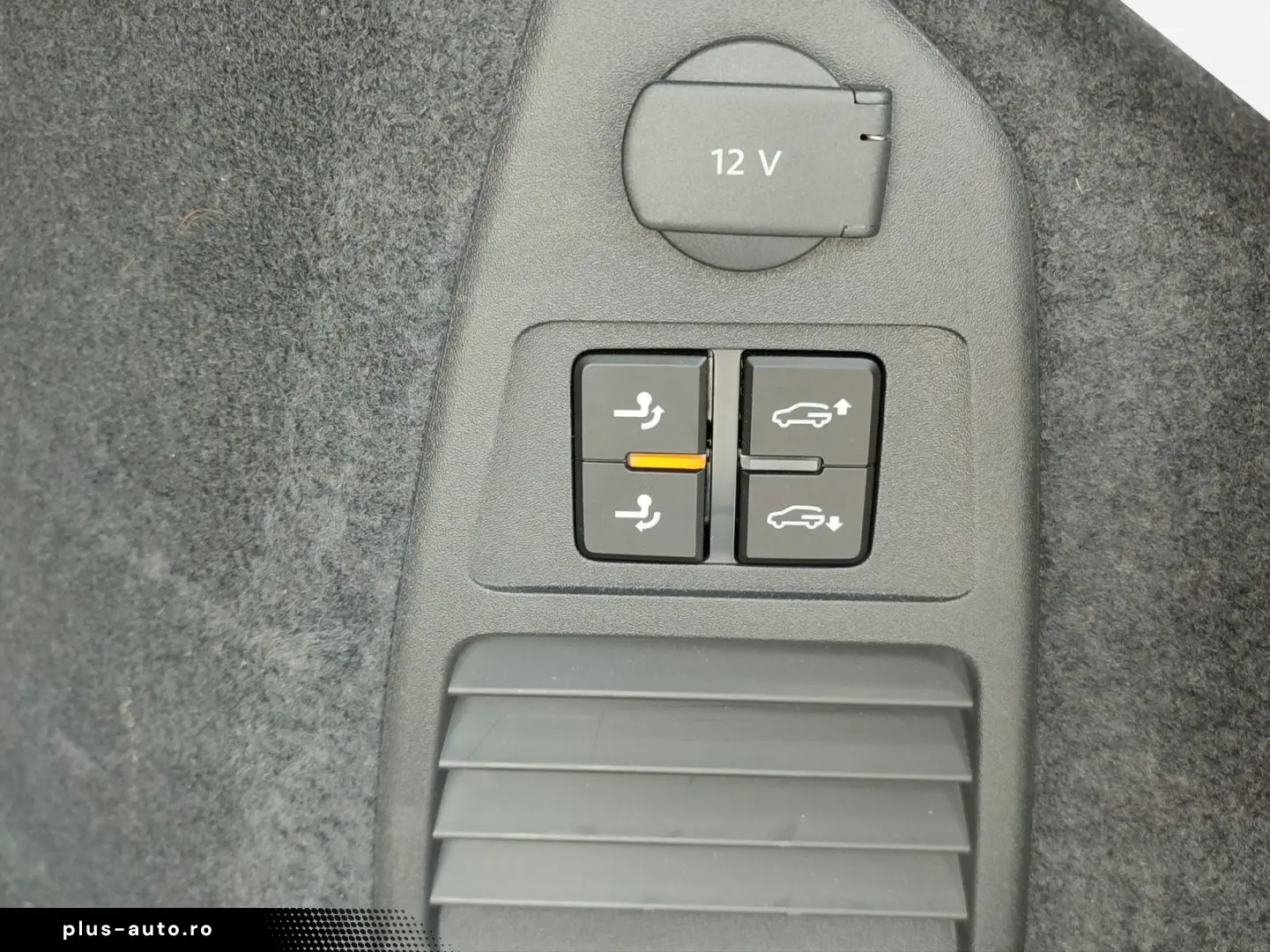 VW Touareg 3.0 V6 TDI Tiptr. 4M  Navi AHK Luftf. LE