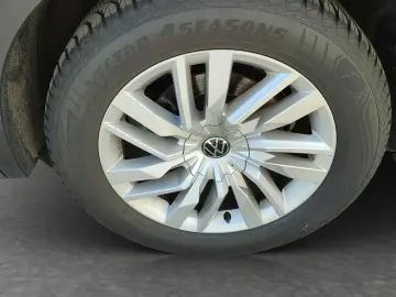 VW Touareg 3.0 V6 TDI Tiptr. 4M  Navi AHK Luftf. LE