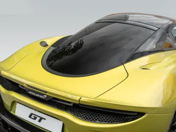 MCLAREN GT   Flux Green   Premium Pack
