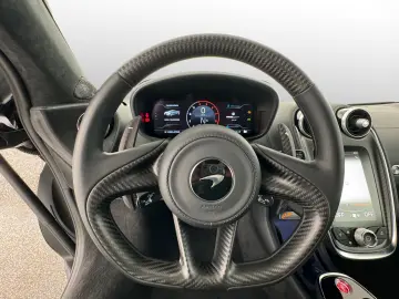 MCLAREN GTS Perform.   B&W   Carbon   Electrochr. Roof