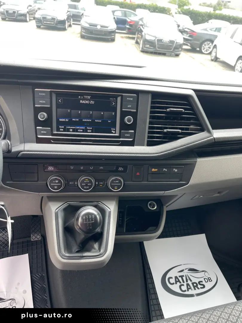 Volkswagen Caravelle