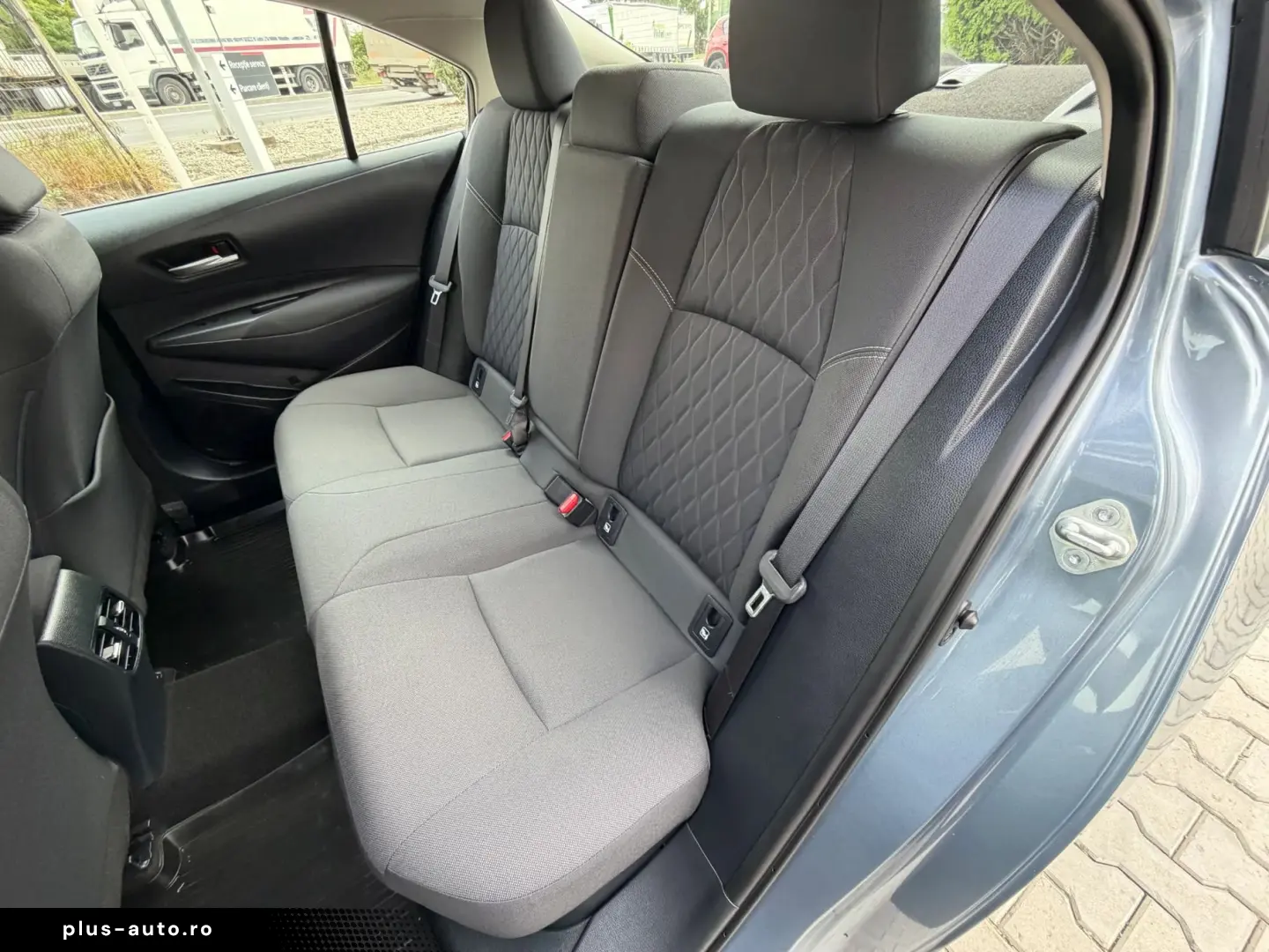 Toyota Corolla 1.8 Hybrid Dynamic   Car No. 149