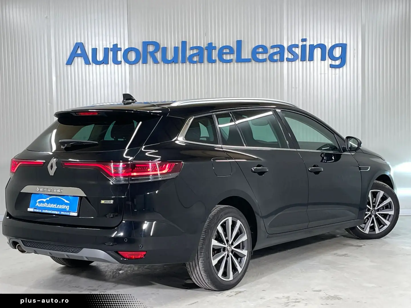 RENAULT Megane 2023 — imagine 23