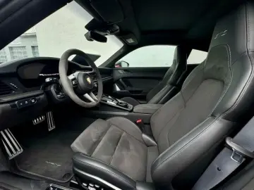 PORSCHE 911 Carrera 4 GTS LIFT CARBON BUR 360 LEDER
