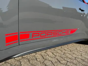 Porsche 911 992.2 Carrerra 4 GTS Sport-Design