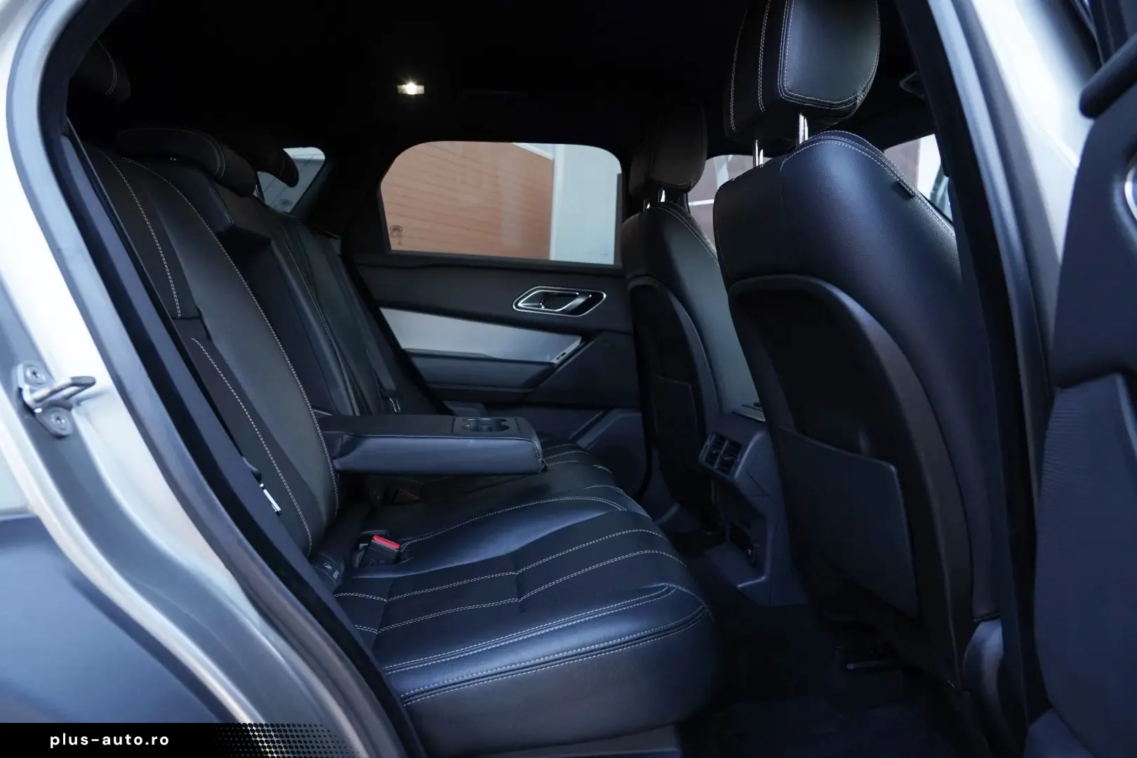Land-Rover Range-Rover-Velar