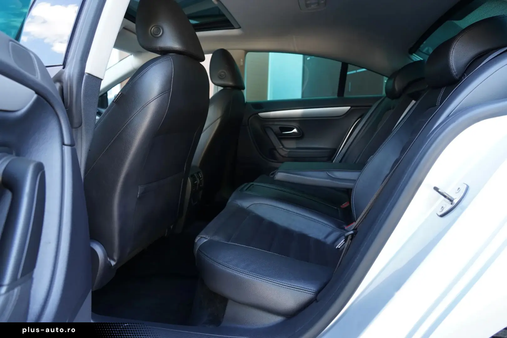 Volkswagen Passat-Cc