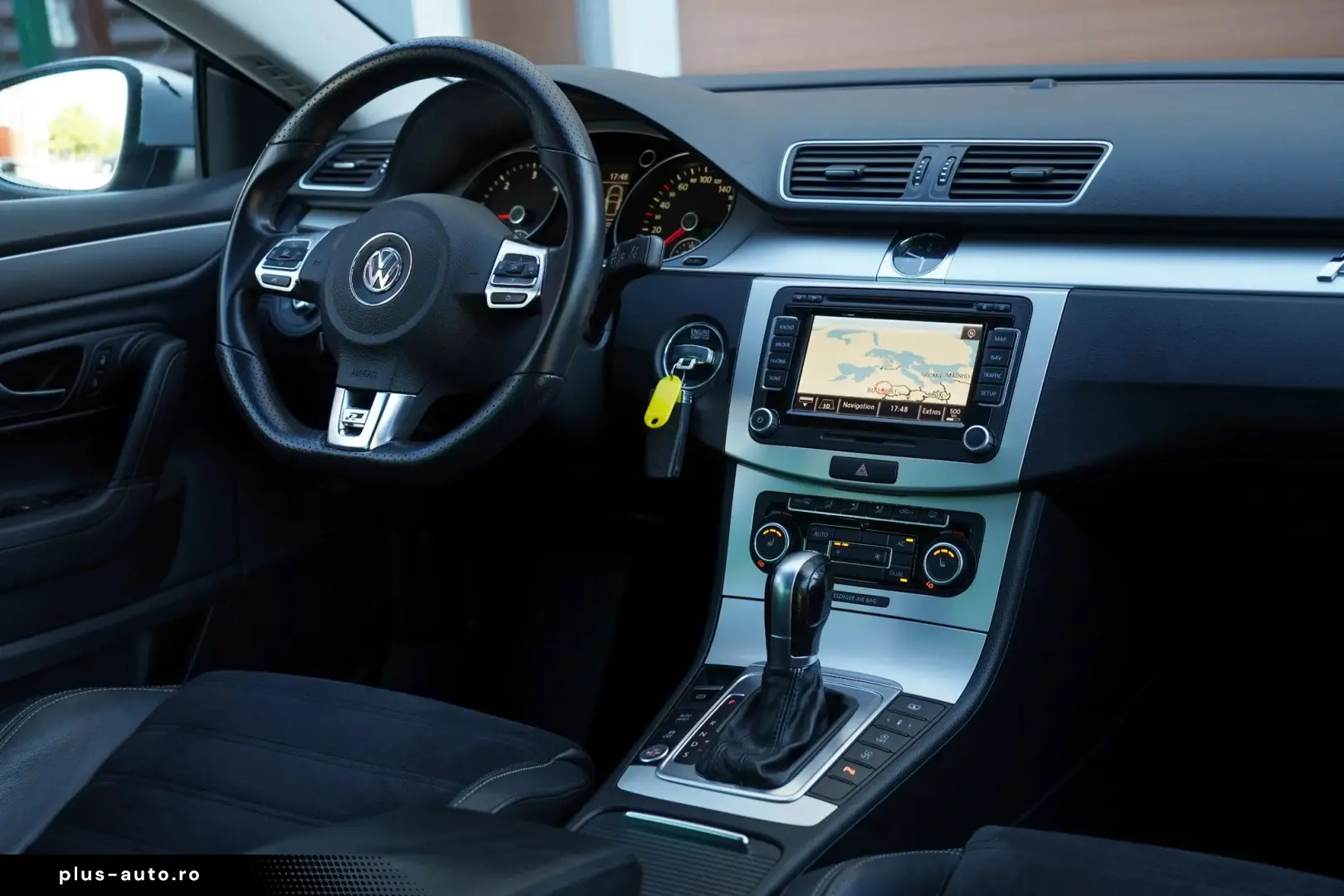Volkswagen Passat-Cc
