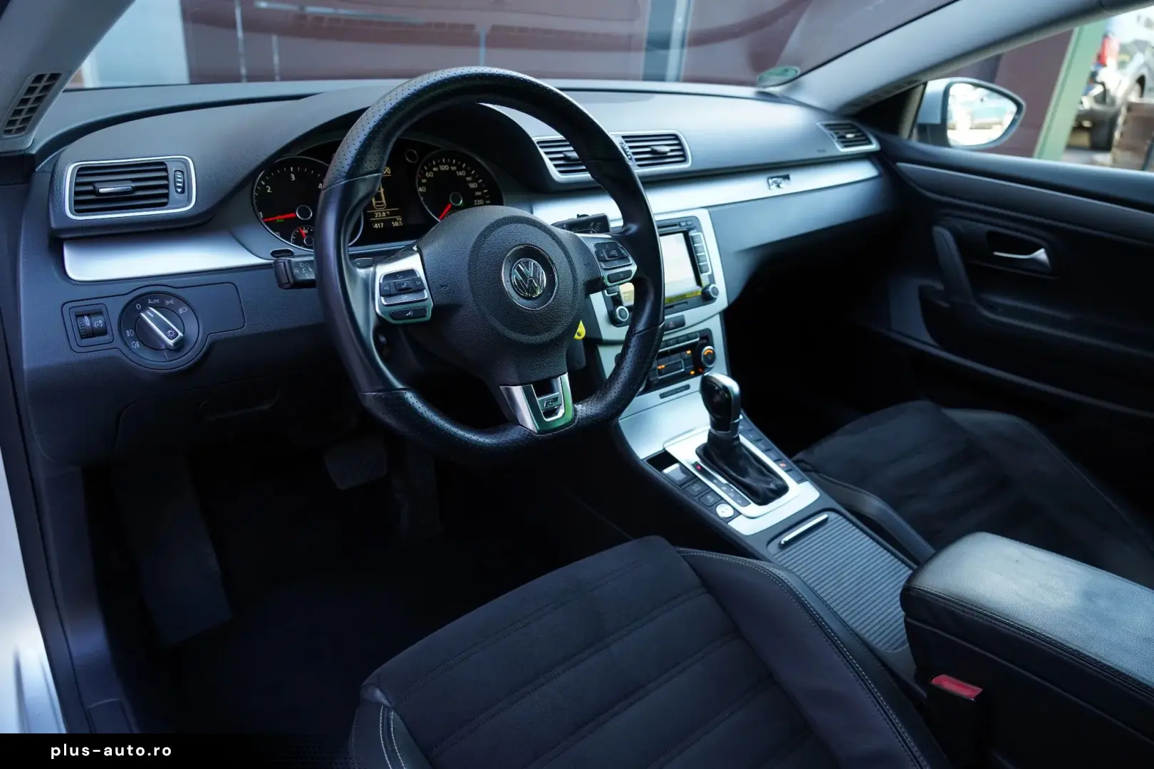 Volkswagen Passat-Cc