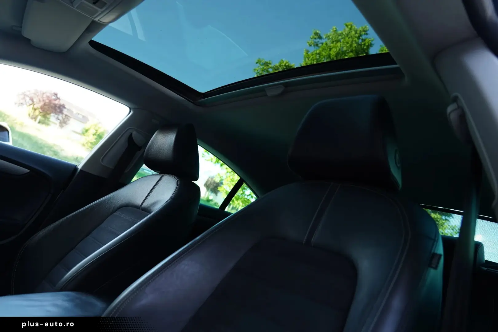 Volkswagen Passat-Cc