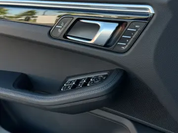 PORSCHE Macan S PASM PANO 360  Burmester