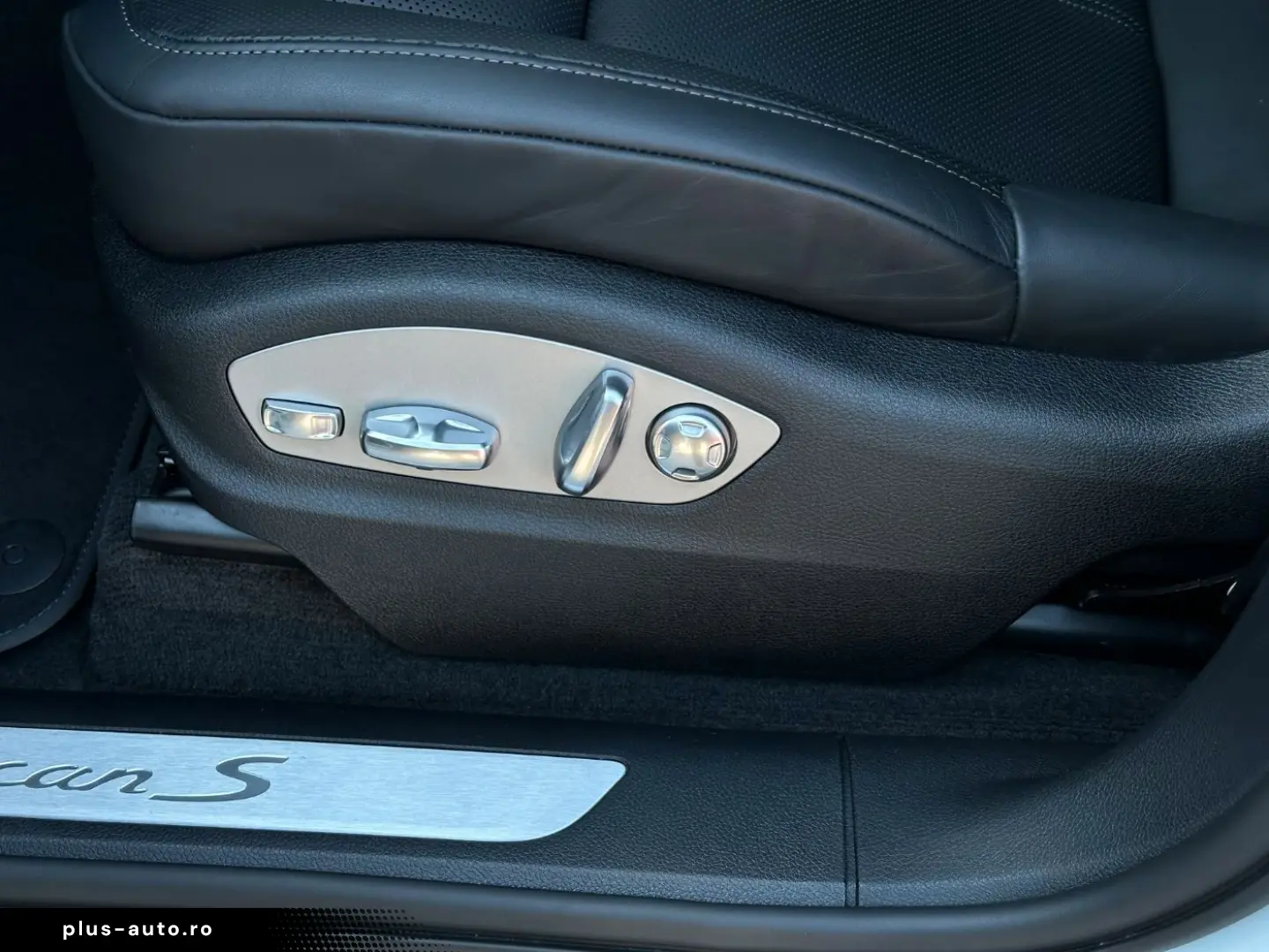 PORSCHE Macan S PASM PANO 360  Burmester