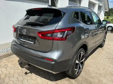 NISSAN Qashqai Tekna 1.3 LED NAVI 360  KAMERA