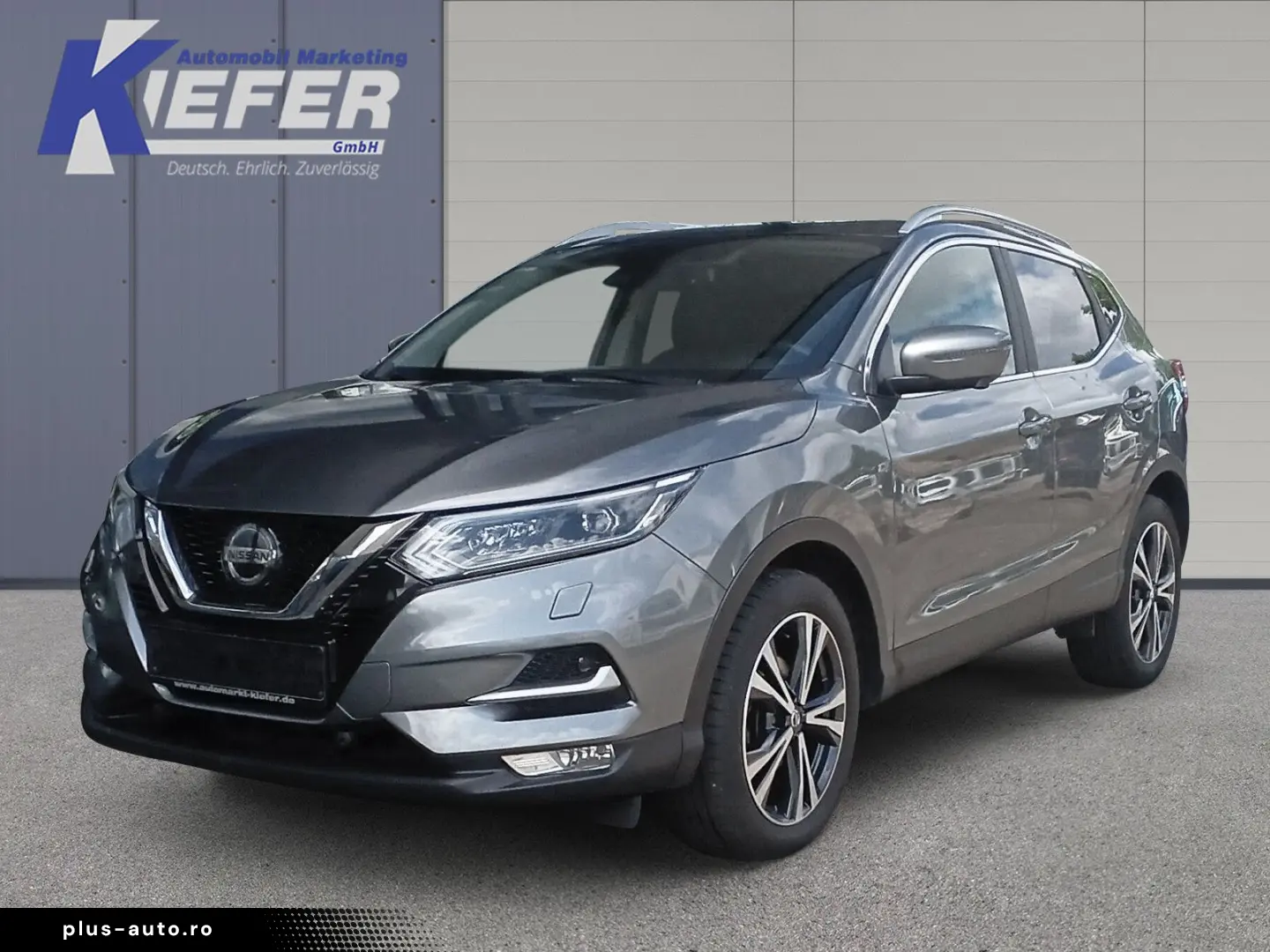 NISSAN Qashqai 1.3 DCT N-Connecta Panorama 18-Zoll LED