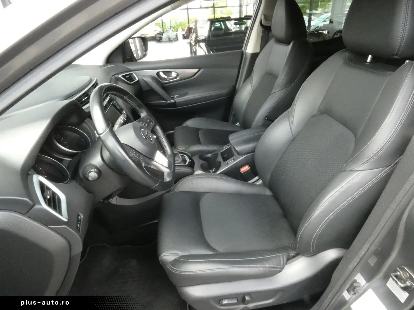 NISSAN Qashqai 1.3 DCT N-Connecta Panorama 18-Zoll LED