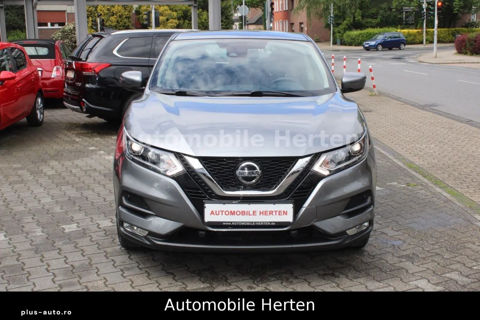 NISSAN Qashqai 1.3 Acenta NAVI TEMPOMAT 39000KM!