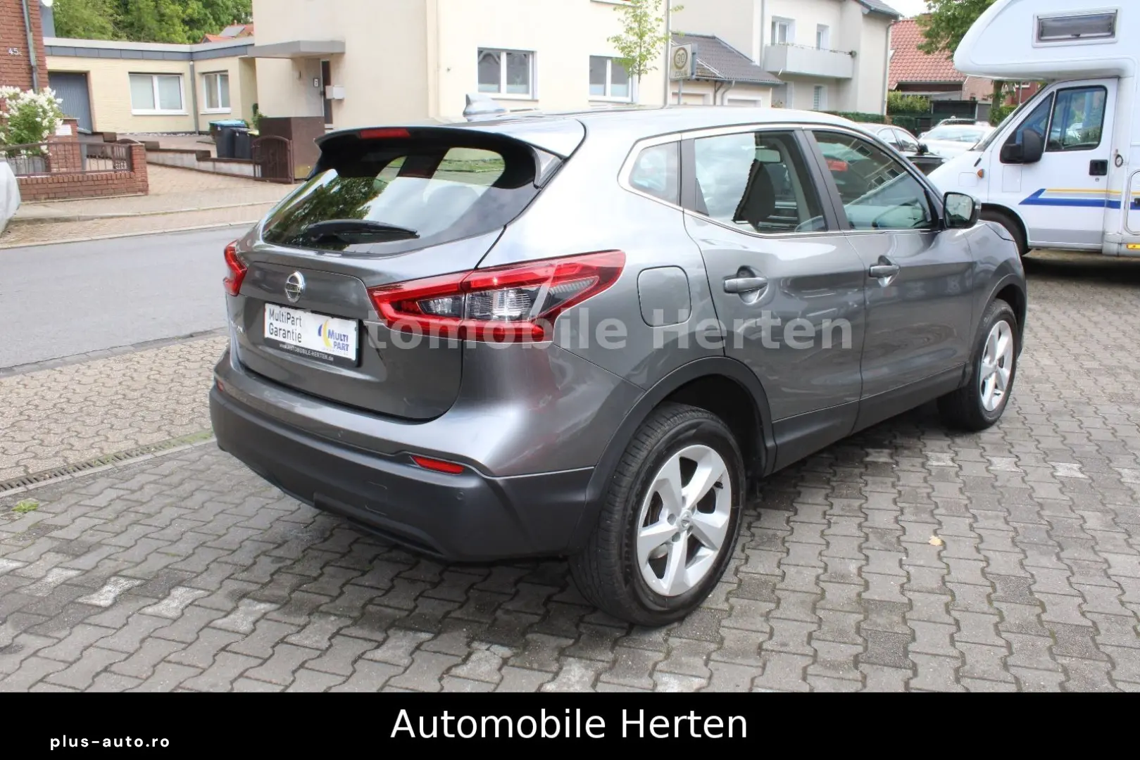 NISSAN Qashqai 1.3 Acenta NAVI TEMPOMAT 39000KM!