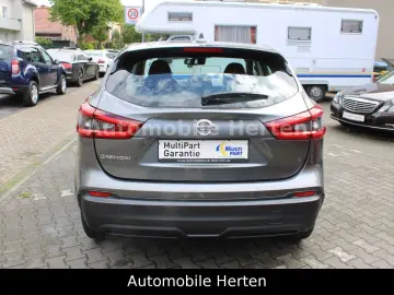 NISSAN Qashqai 1.3 Acenta NAVI TEMPOMAT 39000KM!