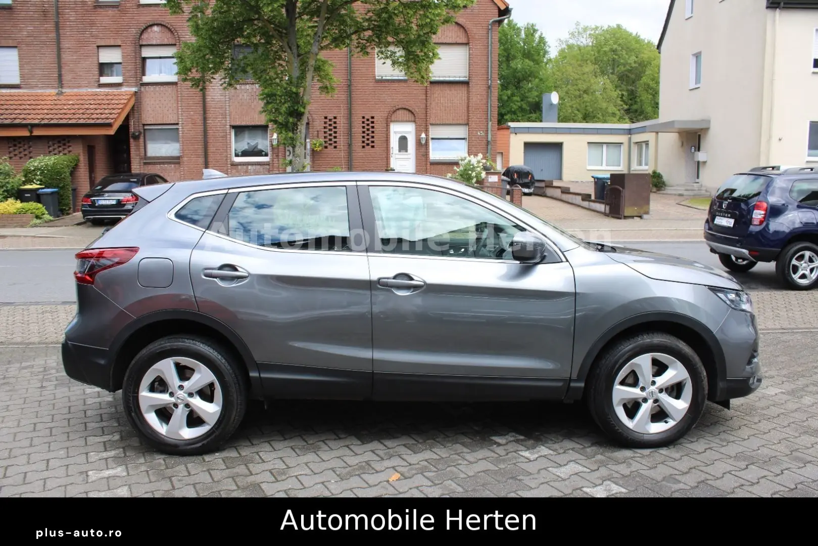 NISSAN Qashqai 1.3 Acenta NAVI TEMPOMAT 39000KM!