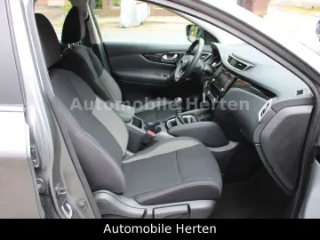 NISSAN Qashqai 1.3 Acenta NAVI TEMPOMAT 39000KM!