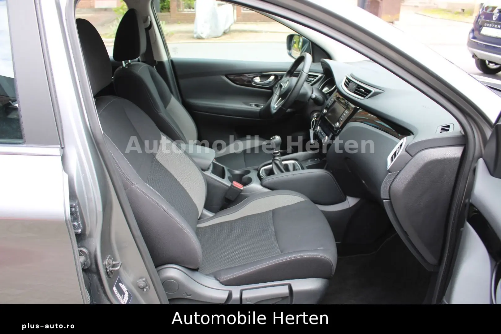 NISSAN Qashqai 1.3 Acenta NAVI TEMPOMAT 39000KM!
