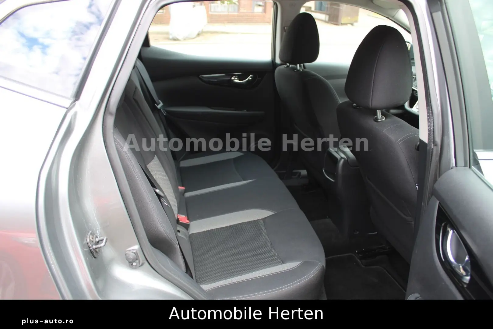 NISSAN Qashqai 1.3 Acenta NAVI TEMPOMAT 39000KM!