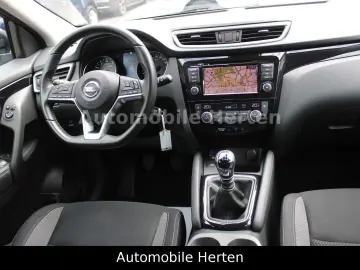 NISSAN Qashqai 1.3 Acenta NAVI TEMPOMAT 39000KM!