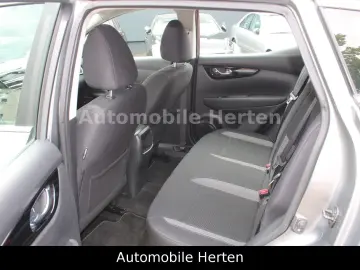 NISSAN Qashqai 1.3 Acenta NAVI TEMPOMAT 39000KM!