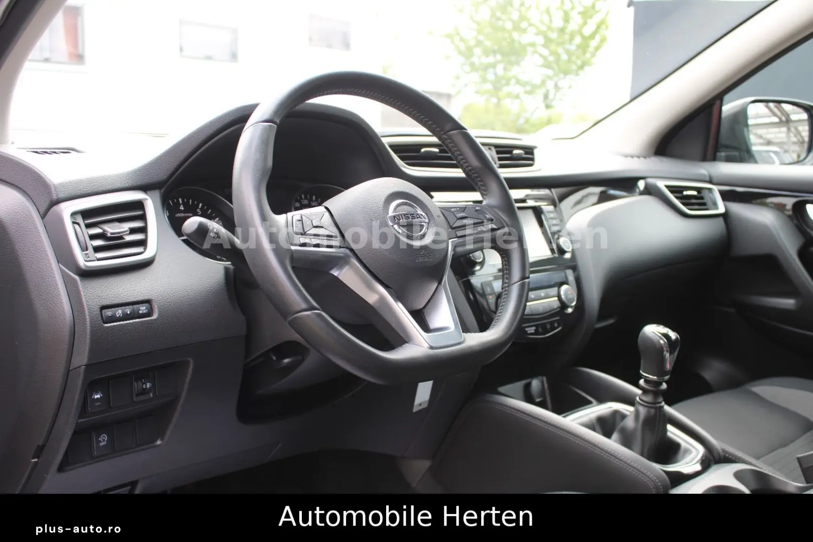 NISSAN Qashqai 1.3 Acenta NAVI TEMPOMAT 39000KM!