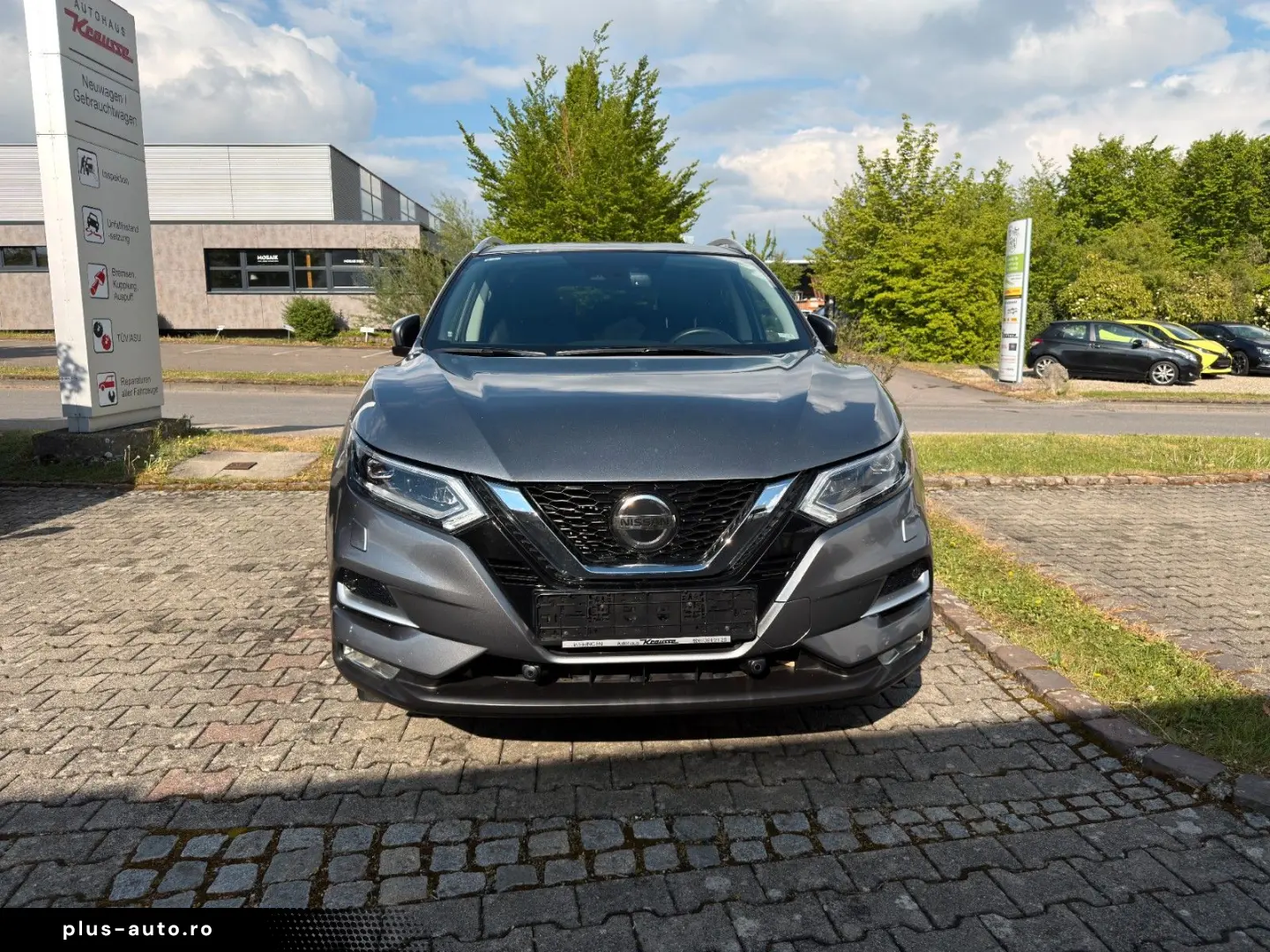 NISSAN Qashqai 2 1.3 DIG-T Tekna