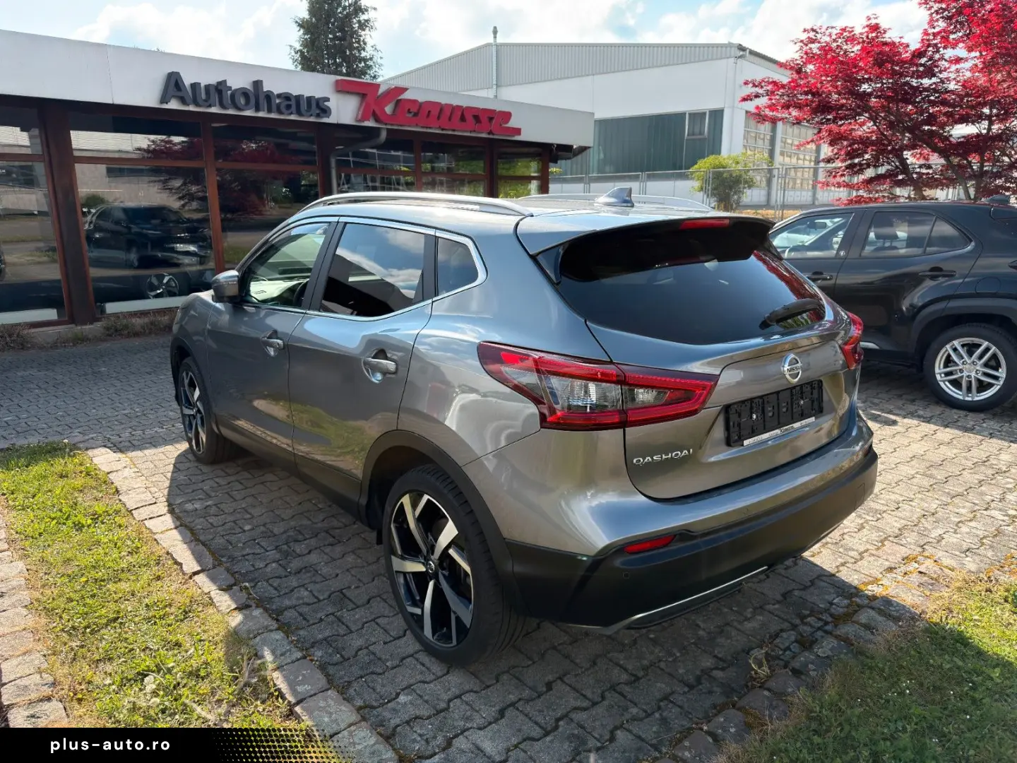 NISSAN Qashqai 2 1.3 DIG-T Tekna