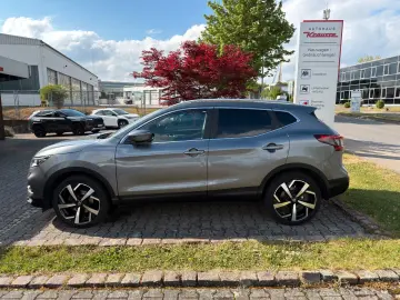 NISSAN Qashqai 2 1.3 DIG-T Tekna