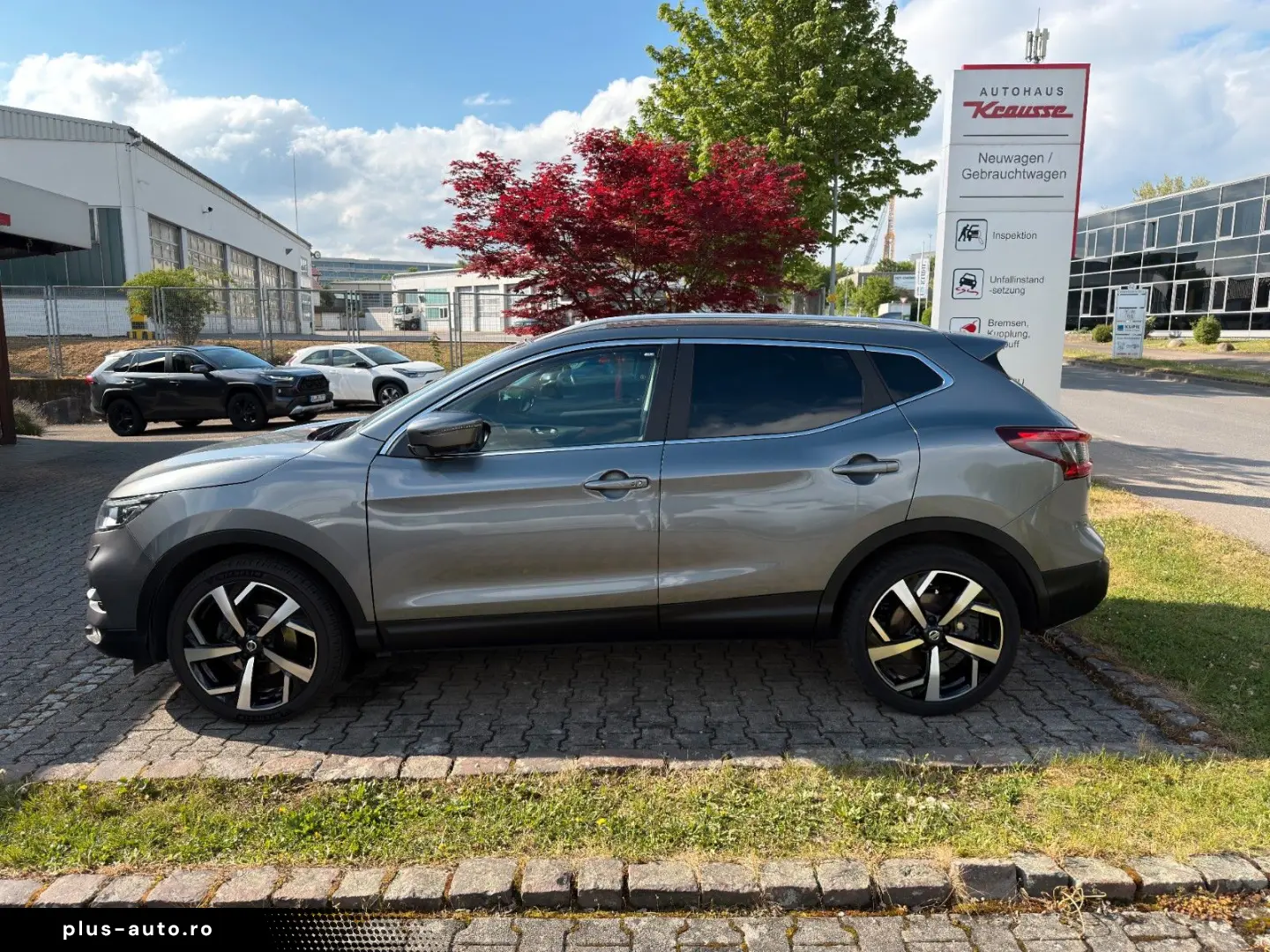 NISSAN Qashqai 2 1.3 DIG-T Tekna