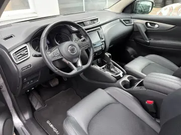 NISSAN Qashqai 2 1.3 DIG-T Tekna