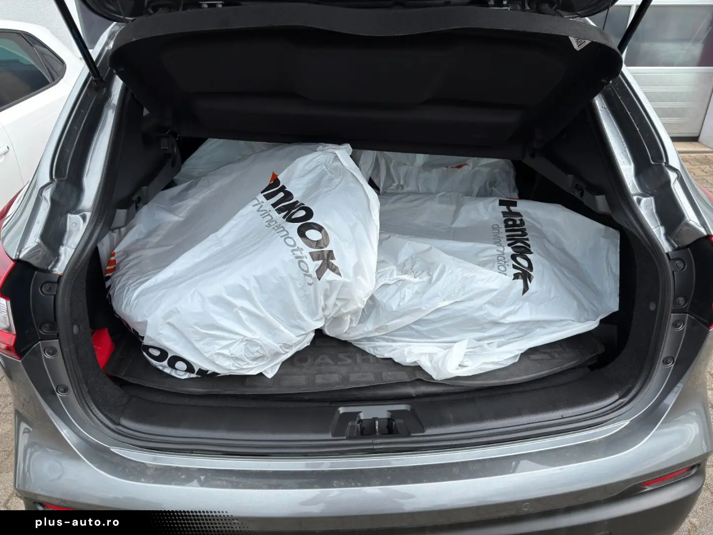 NISSAN Qashqai 2 1.3 DIG-T Tekna