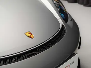 Porsche 718 Spyder