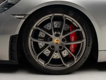 Porsche 718 Spyder