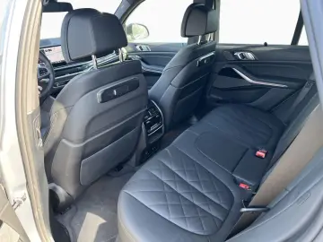 BMW X5 xDr30d MSp IcGlow SoftClo Ventilation 360 IASteering