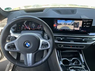 BMW X5 xDr30d MSp IcGlow SoftClo Ventilation 360 IASteering