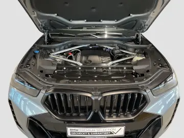 BMW X6 xDrive30d M Sport Standheizung Massage AHK