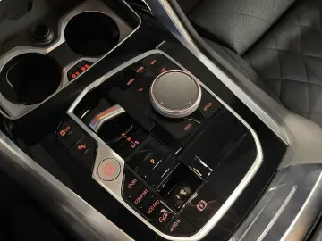 BMW X6 xDrive30d M Sport Standheizung Massage AHK