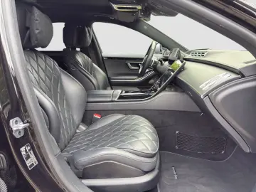 MERCEDES-BENZ S 400 d 4Matic L AMG Line 4D Burmester…