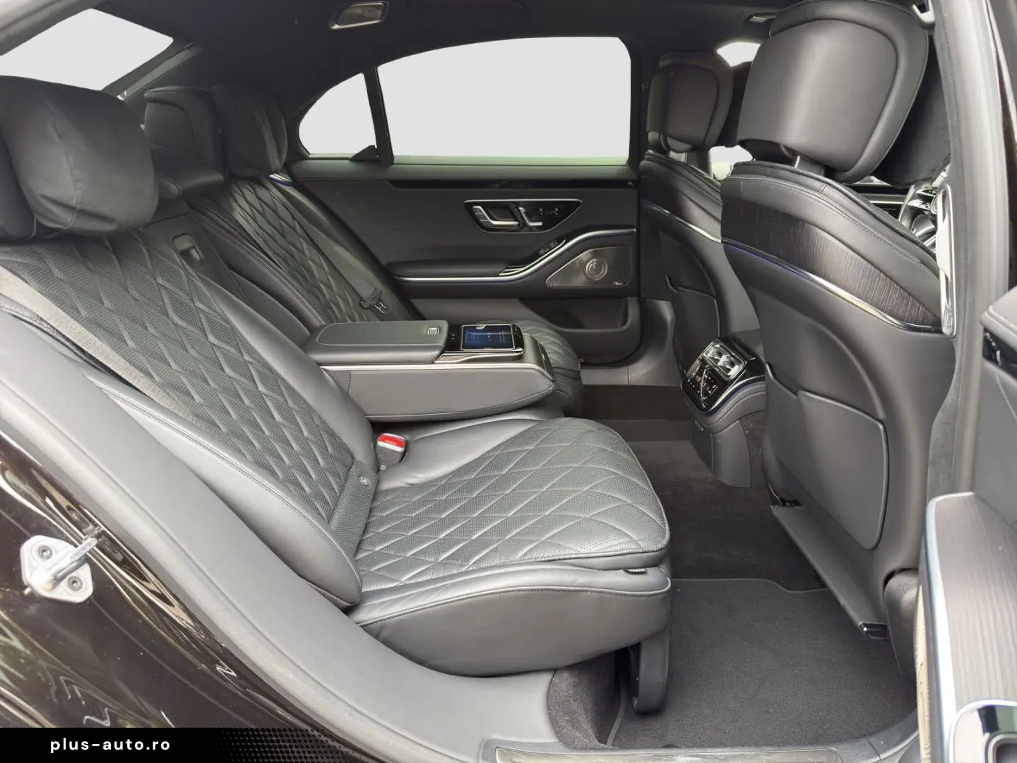 MERCEDES-BENZ S 400 d 4Matic L AMG Line 4D Burmester&hellip;