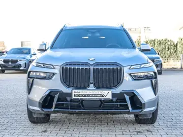 BMW X7 xDrive40d M Sport Pro HUD PANO ACC AHK RFK NA
