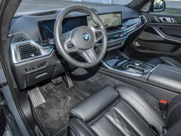 BMW X7 xDrive40d M Sport Pro HUD PANO ACC AHK RFK NA